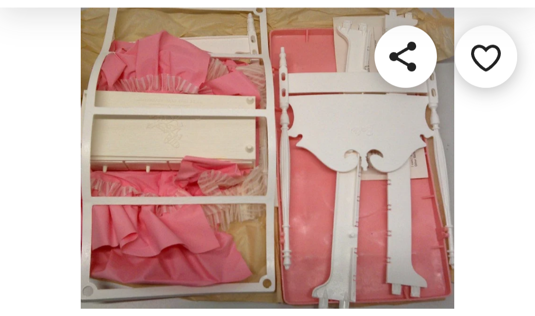 Vintage collectible Barbie Midge 60s bed set